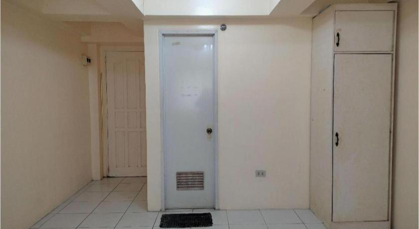 Oyo 800 Ddd Habitat Dormtel Bacolod Hotel Exterior photo